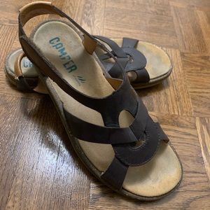 Camper Sandals size 39 (European) or 9 Canadian